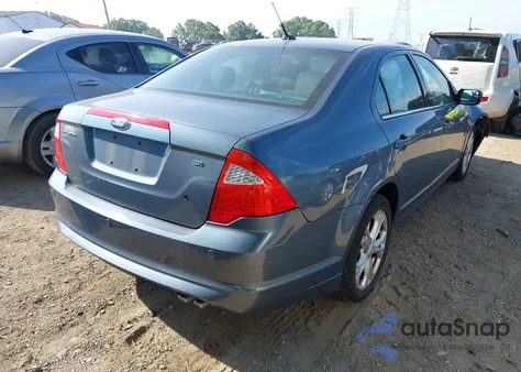 2012 Ford Fusion Se z USA, uszkodzony, nr VIN 3FAHP0HA2CR171631